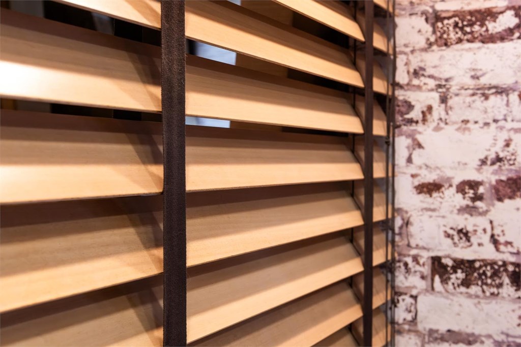 Madera, aluminio o PVC: ¿qué veneciana es la ideal para tu estilo?