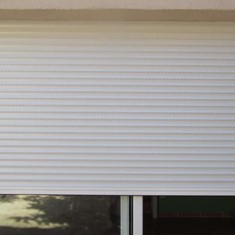 Persiana de aluminio blanca